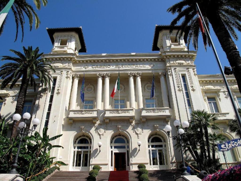 Ampio Appartamento Centrale Sanremo Exterior foto
